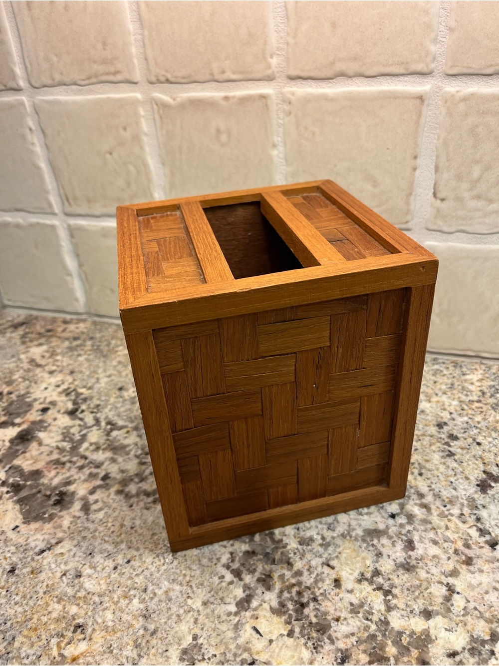Vintage Wooden Woven pattern tissue box